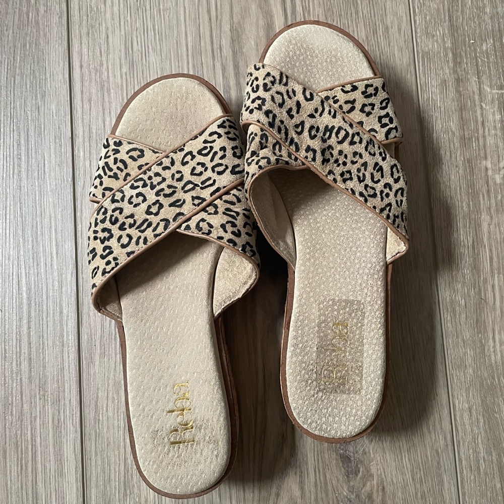 VTG Y2K Women's Leopard Print Sandals